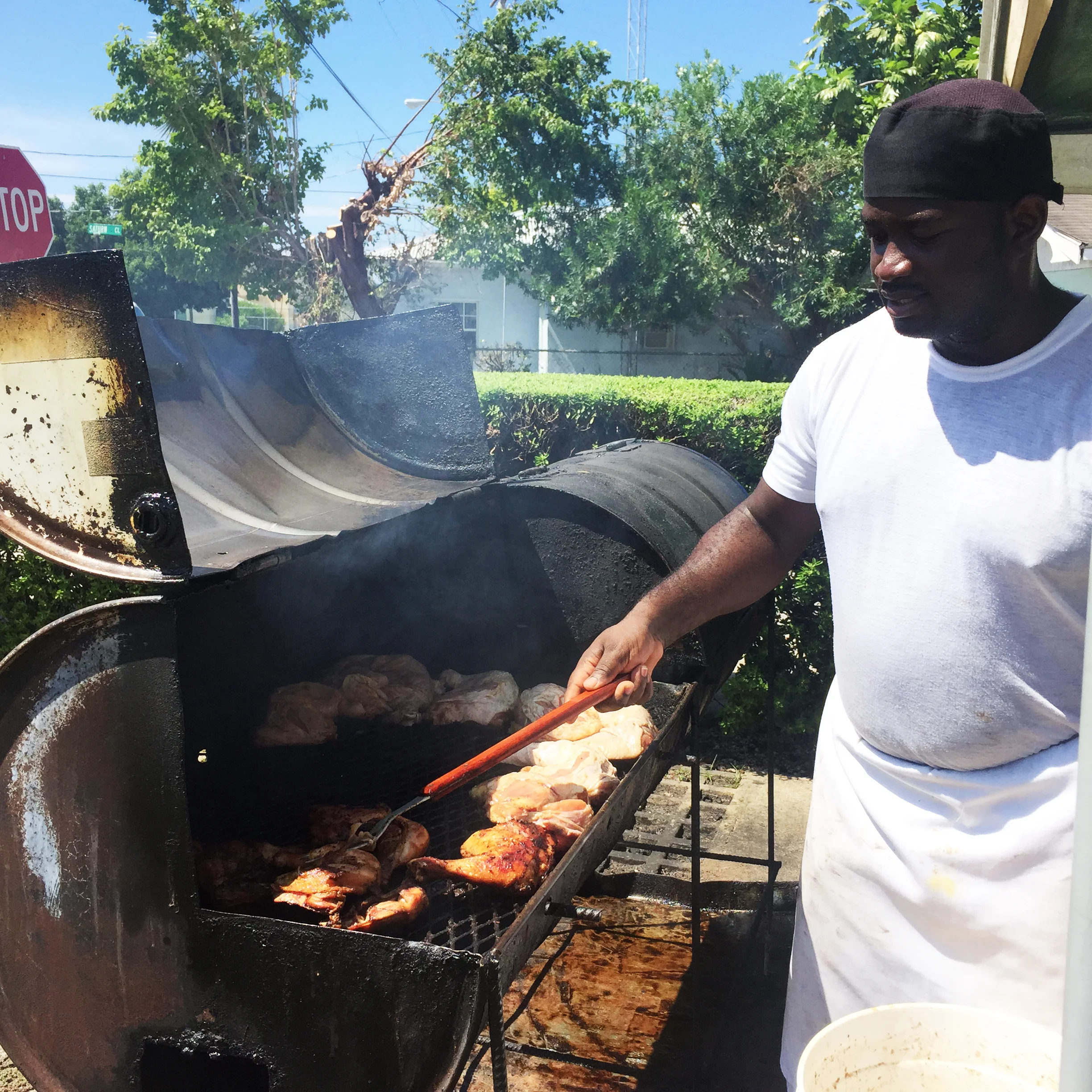 Jerk+Chicken,+Grand+Cayman.jpg