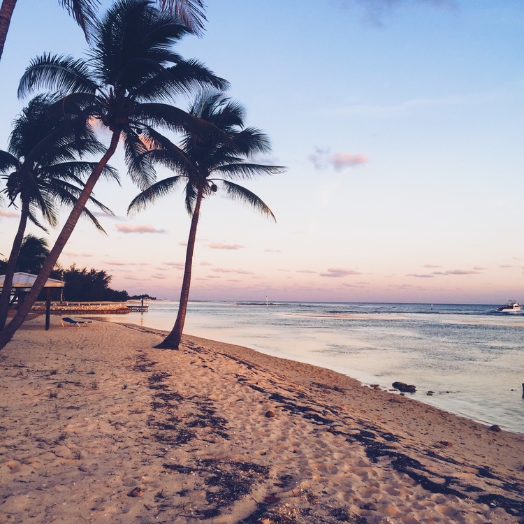   14 Cayman Sunsets That Will Blow Your Mind  
