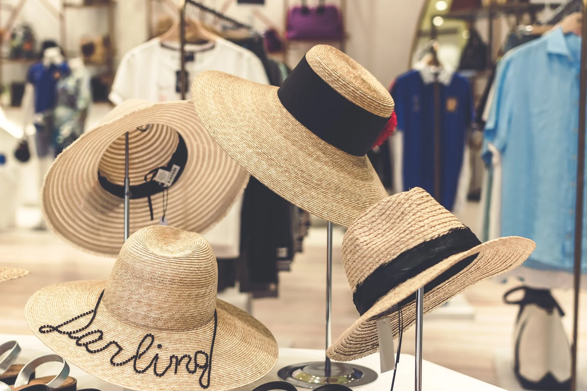 Top 5 Souvenir Shopping Spots in Cayman