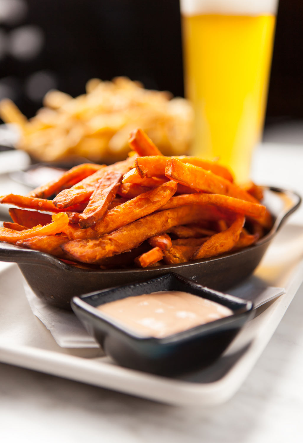 Food_Photography_french_fries_sweet_potatoe_ketchup_happy_hour_beer_specials_late_night_bar_food.jpg