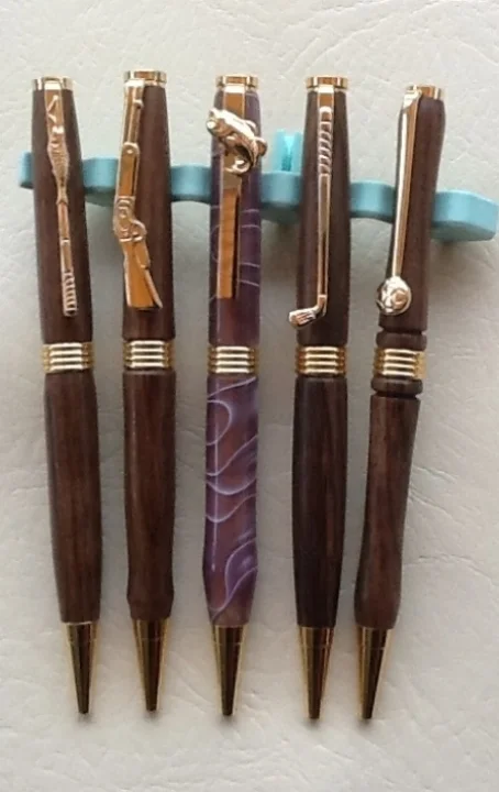  Selection of pens