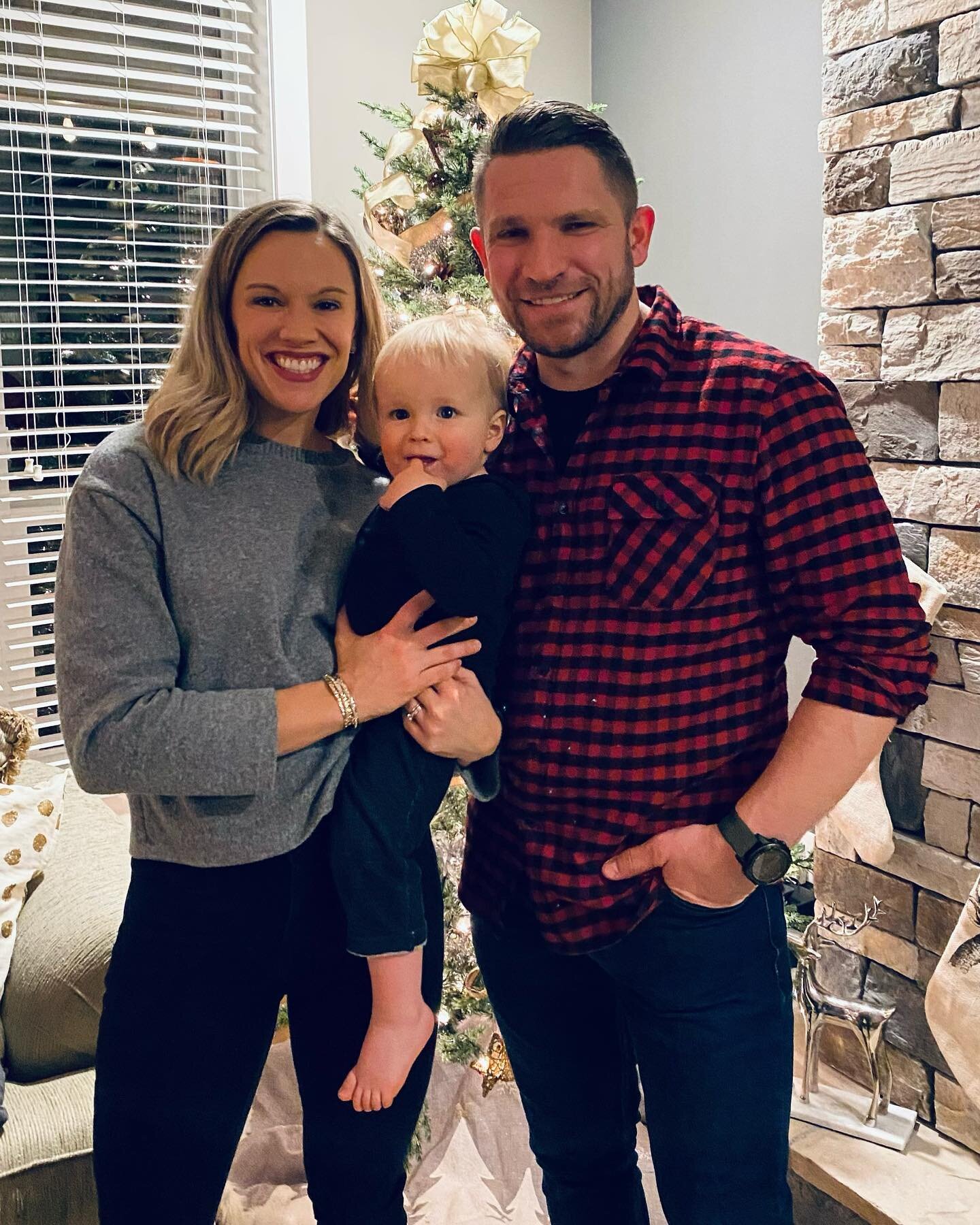 Merry Christmas from the Morris family! 🎄❄️❤️ To all our family and friends near and far, may your holiday season be filled with love, light, and loads of cookies!

And in case you were wondering, trying to catch a picture with a one year old waitin