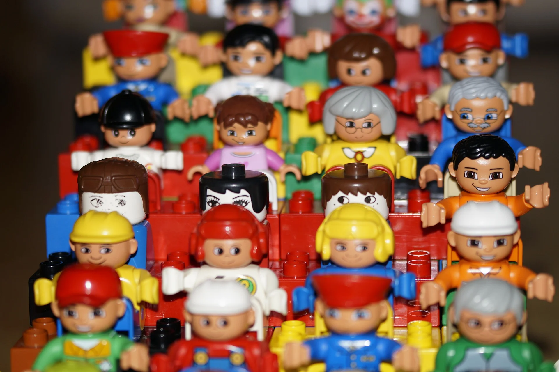 I would probably like flying a lot more if I were surrounded by really creepy smiling Lego people. 