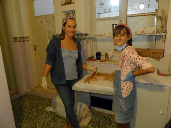 Anna and her daughter Melina, active volunteers always present in our programs