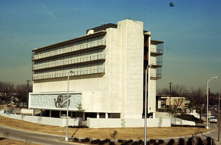 BI Hostess College 2801 Wycliff DAL 1968 78-103-20.jpg