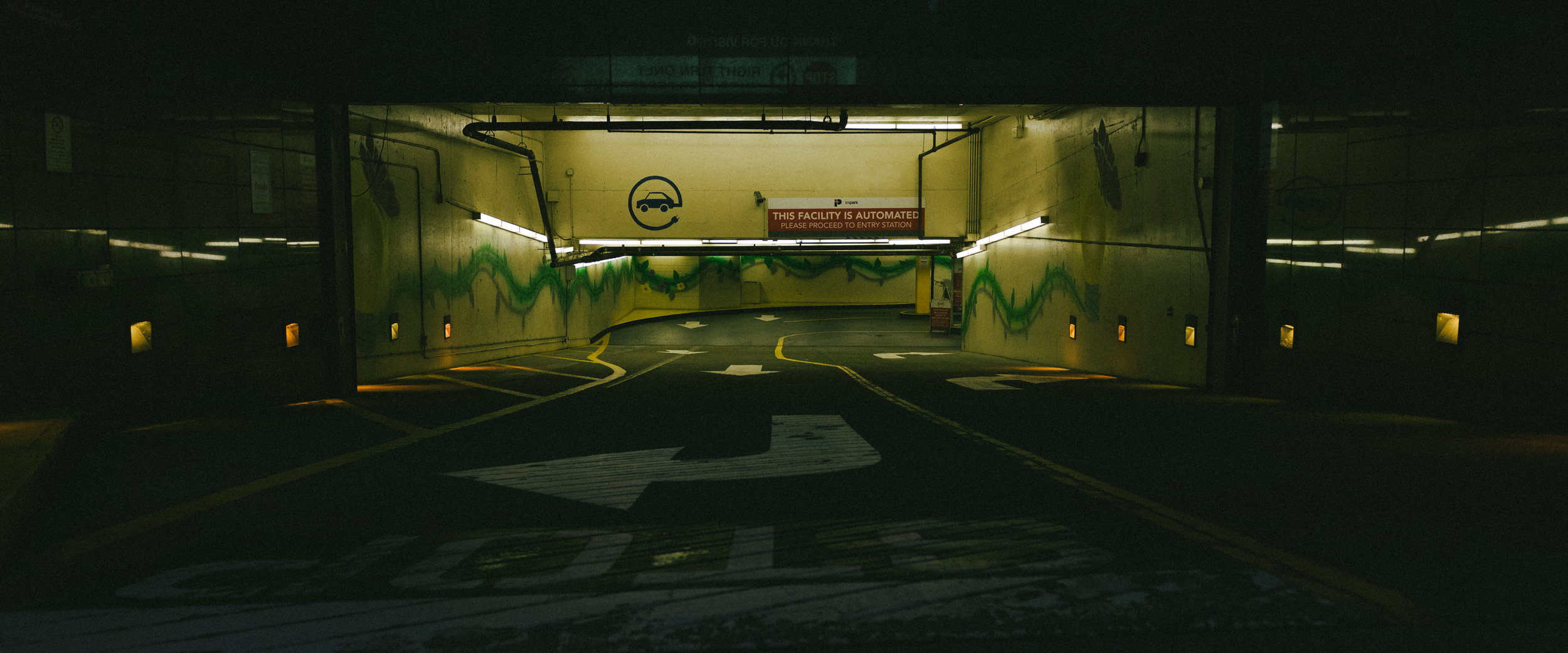 Driveway_Entrance.JPG