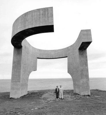 The eulogy to the horizon by Eduardo Chillida (1990)