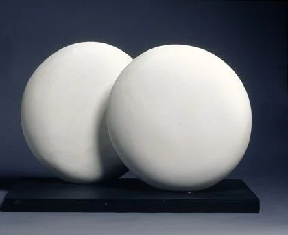 Barbara Hepworth, Discs in Echelon