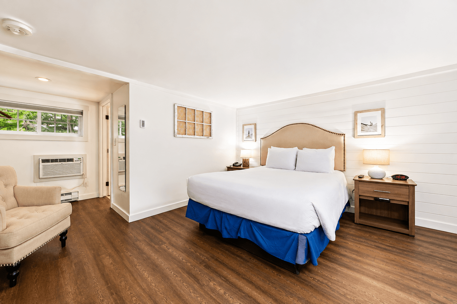 Sandwich Inn and Suites Hotel Room.png