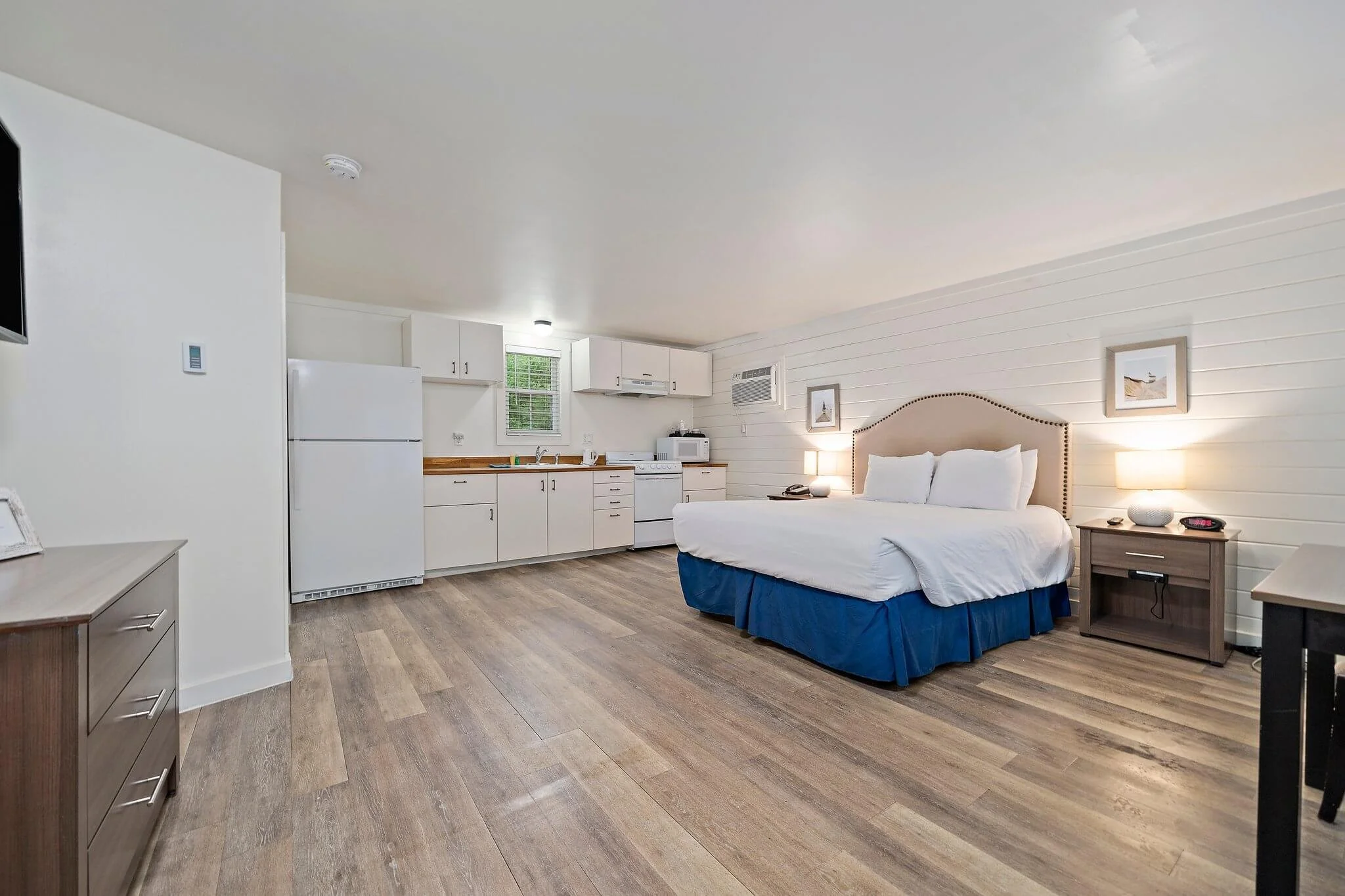 Sandwich MA Hotel Room.jpg