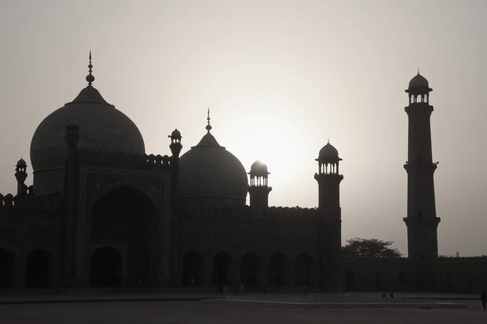 lahore mosque.jpg