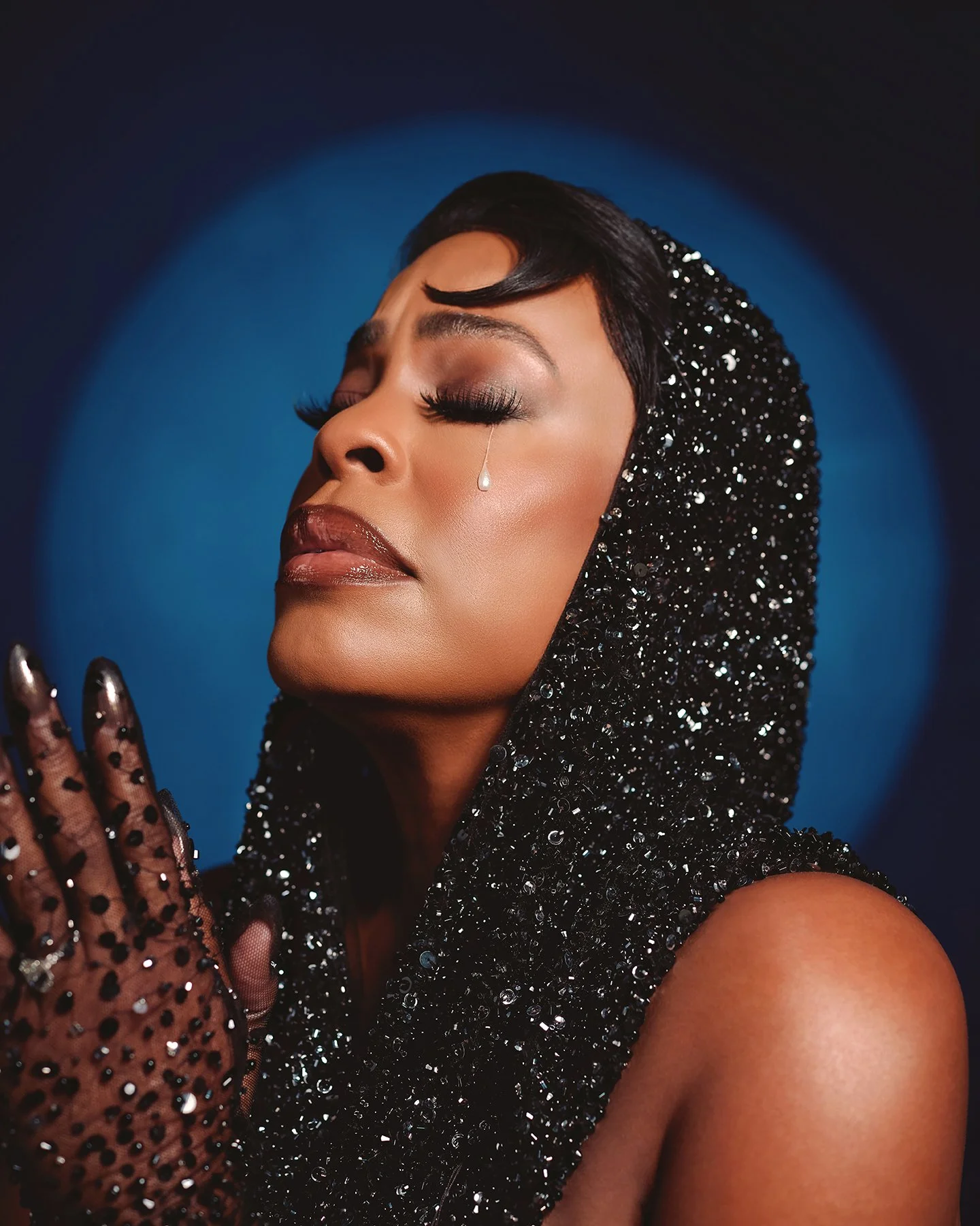 niecynash_out100_FINAL_2.jpg