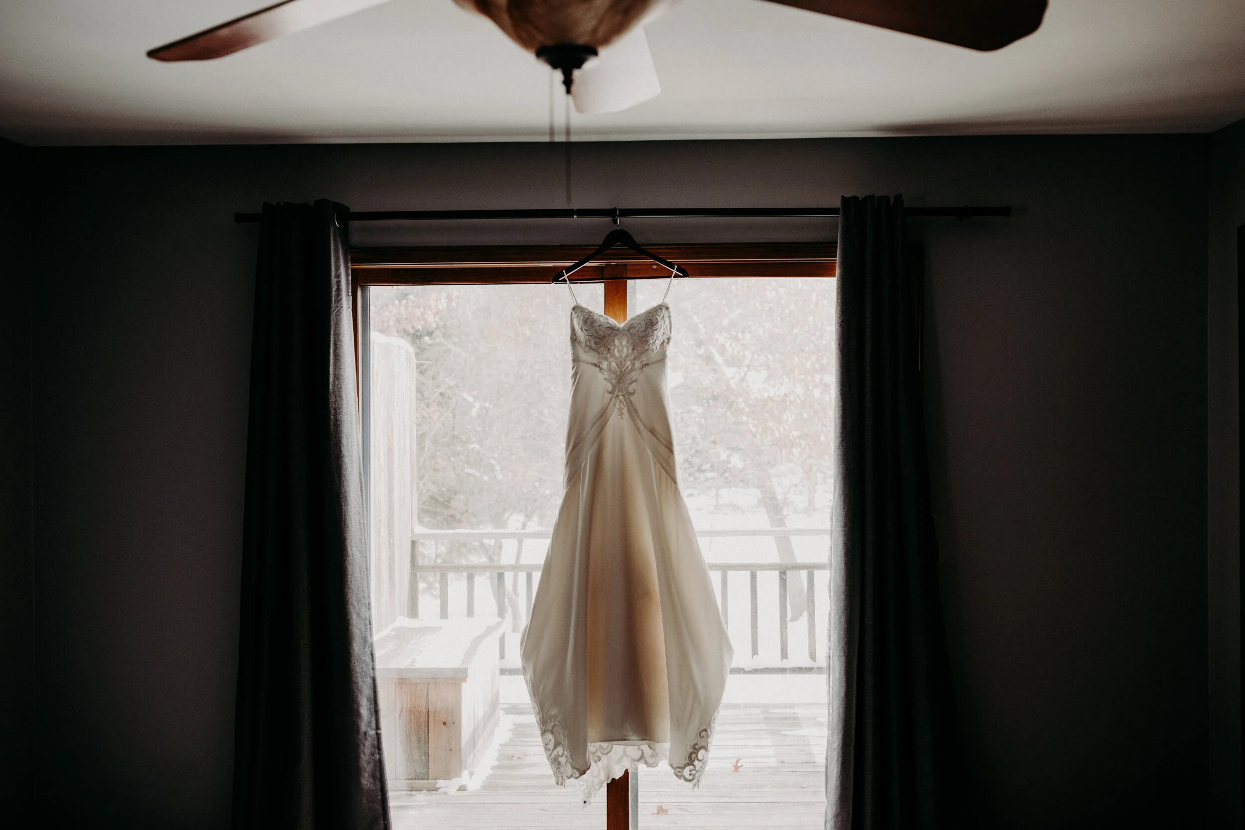 (0004) Carli + Louie (Wedding).jpg