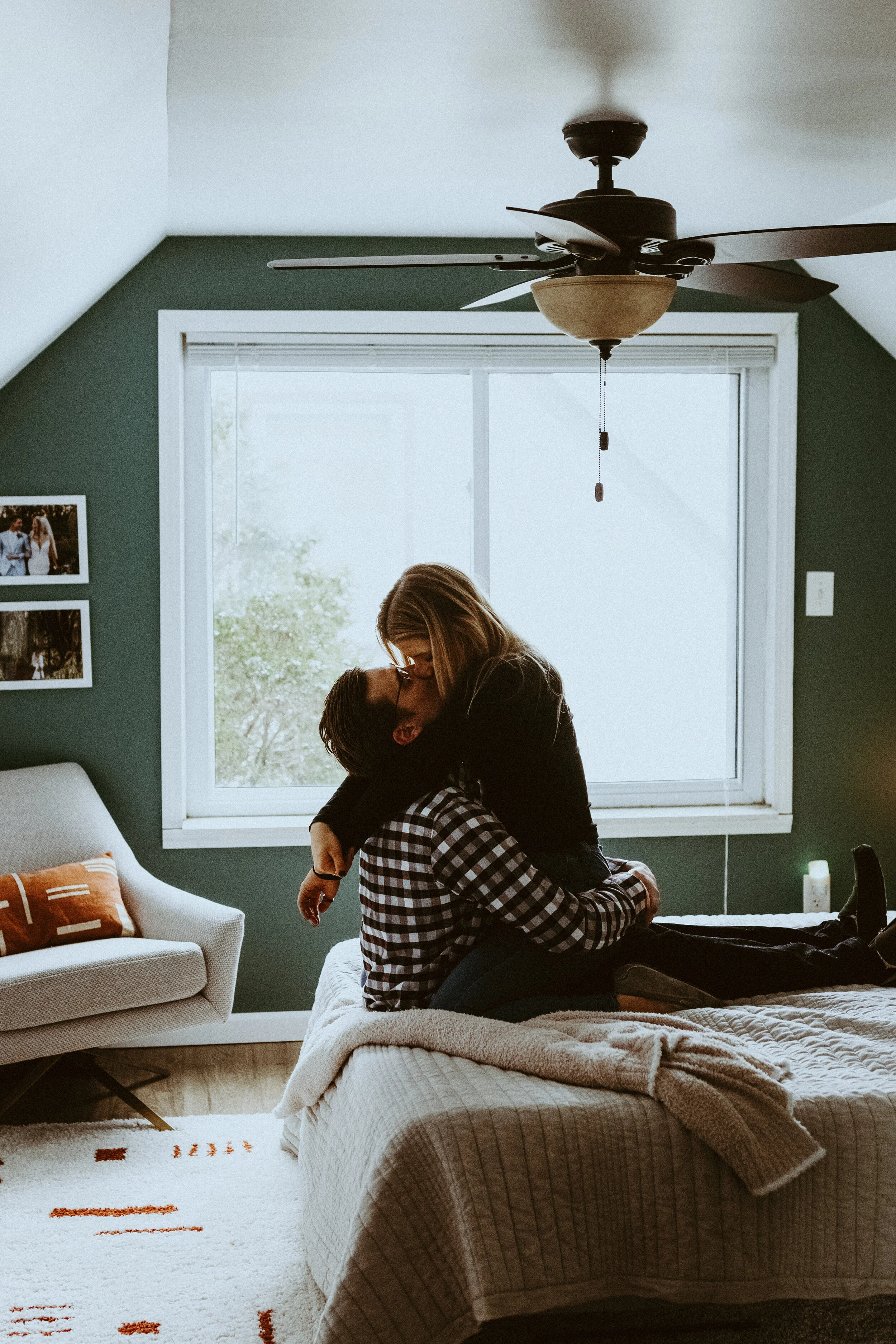 (205) Rachel + Evan (In-Home).jpg
