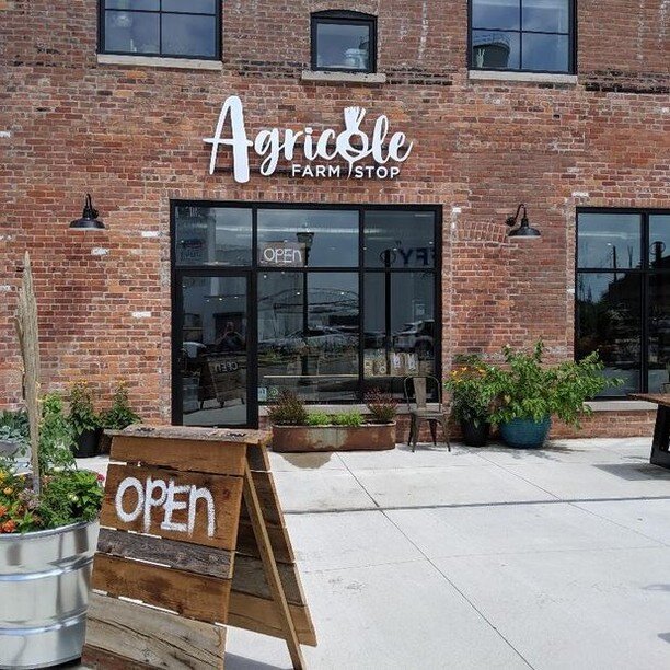 @agricolefarmstop is such a cool place in #chelsea, #michigan !
Visit them for lots of #goodies, including @jjtortillas ! 

#agricolefarmstop #agricolefarmstopchelsea #organictortillas #nongmo #chelsea #farmstop 👏