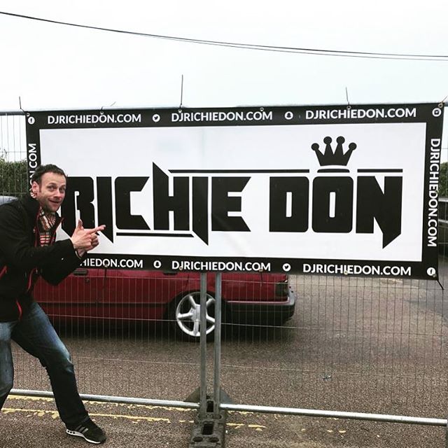 Once again great #tunes from the one and only @djrichiedon @santapodraceway #fun #beatbox @charmantuk #greatday #bangin