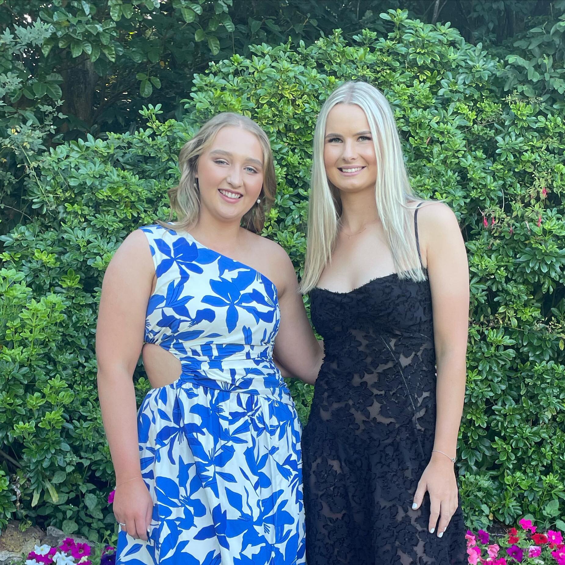 Two beautiful makeup clients all dressed up for their special event. It&rsquo;s so lovely to receive these photos, thank you so much for sharing 😊
#abbeyedwards #ae #mua #aspect #aspectskincare #skin #skinjourney #skincare #lighttherapy #skinandbeau