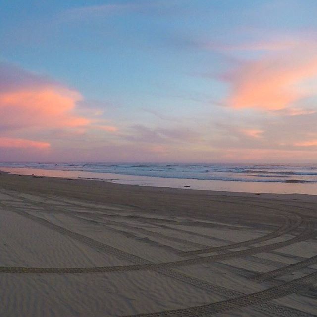 U N I C O R N  S K Y |  It was spell binding and speech reducing. ⠀
⠀
📍Captured at Pismo Beach, Arroyo Grande on GoPro Hero6 Black in video mode. See a video clip on my stories. It was a little too shaken and crooked to post here. #keepinitreal⠀
⠀
?