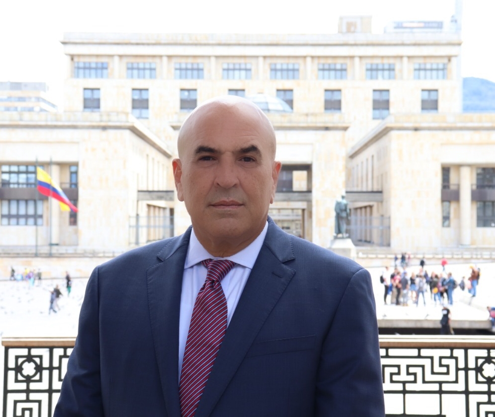 My practice concentrates on the defense of criminal charges in both State and Federal Court. If you or a friend or loved one have been arrested, indicted or charged with a crime, or if you believe you may be under investigation, please give me the opportunity to meet with you at no cost or obligation to give you an honest assessment of your case.