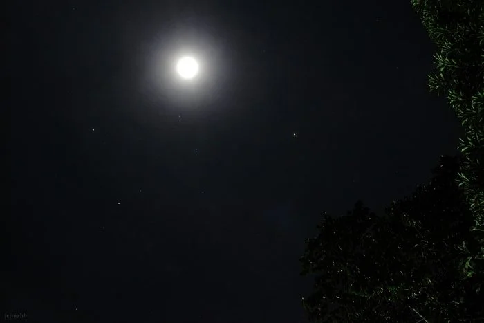 Zefri Besar – in Brunei, on island of Borneo – caught moon, Mars, Saturn and Antares on the night of July 15, 2016