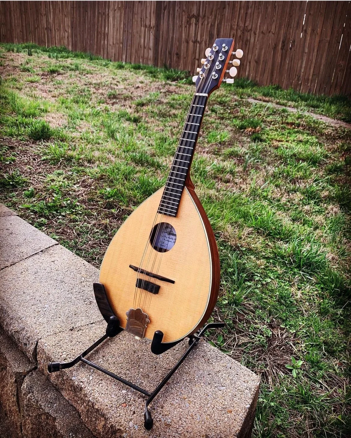 Armrest — Handcrafted Instruments