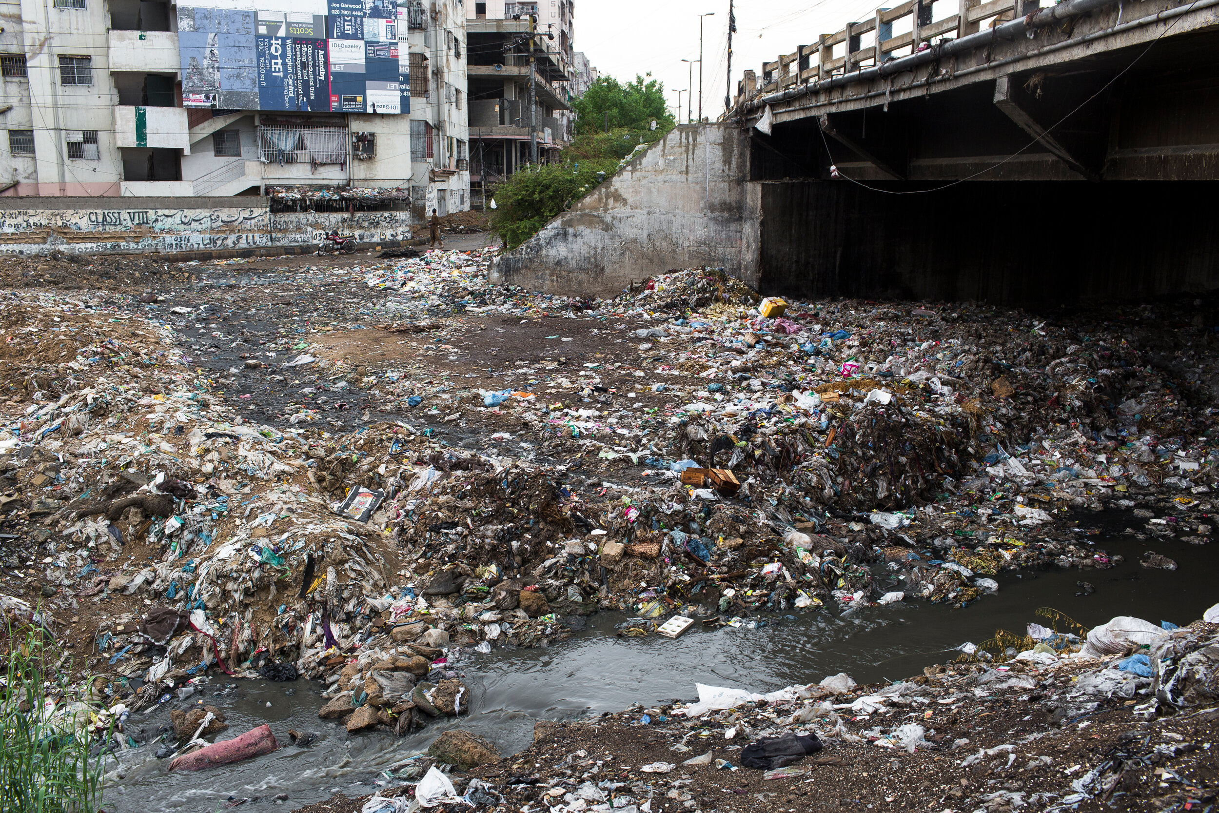  A riverbed in Karachi now overrun with sewage and garbage.  