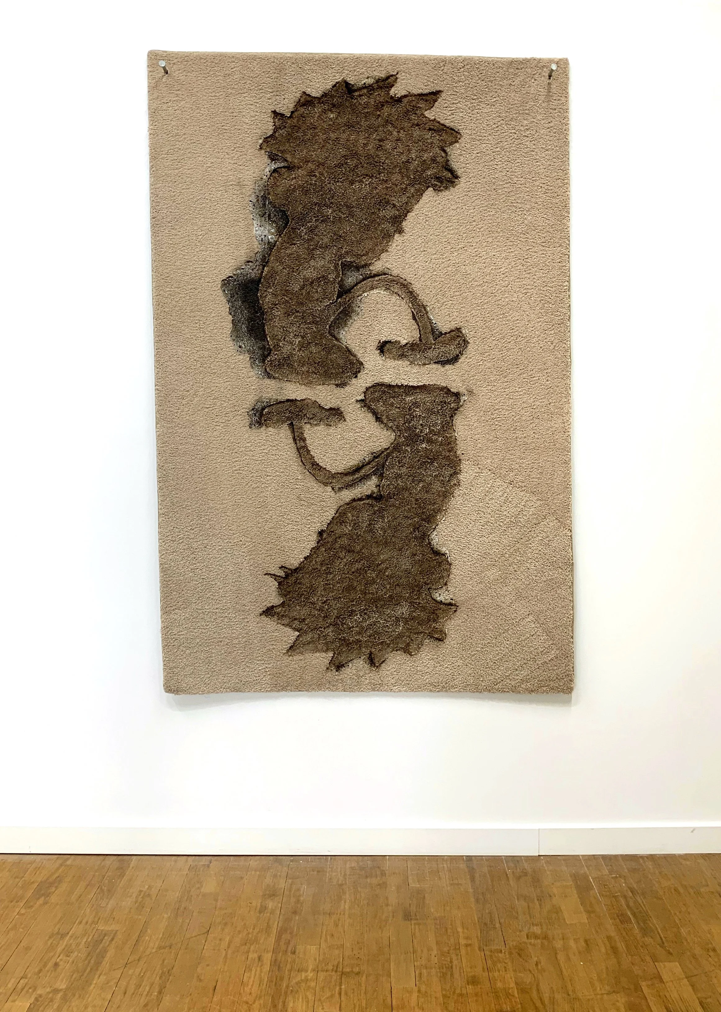  ECHO, carpet remnant, 6’ x 4’, 2019 (at Real Tinsel for BUSKERS) 