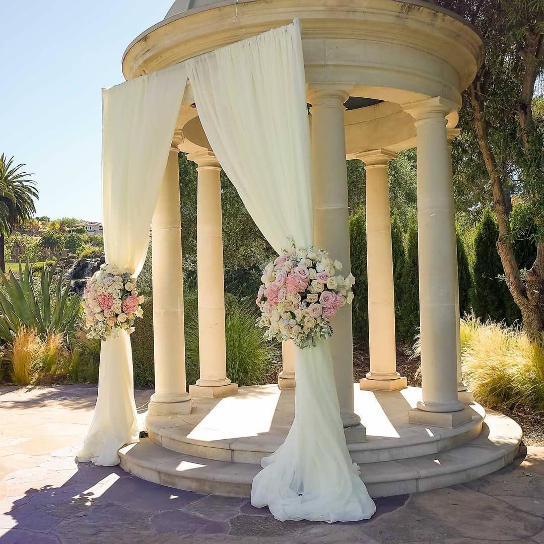 Trio Maxim @triomaxim were invited to perform for the wedding ceremony of Steve and Nandhini at &nbsp;Silver Creek Country Club in San Jose, Ca. The weather was quite hot but the scenery was awesome!!! The views of the valley are spectacular! Congrat