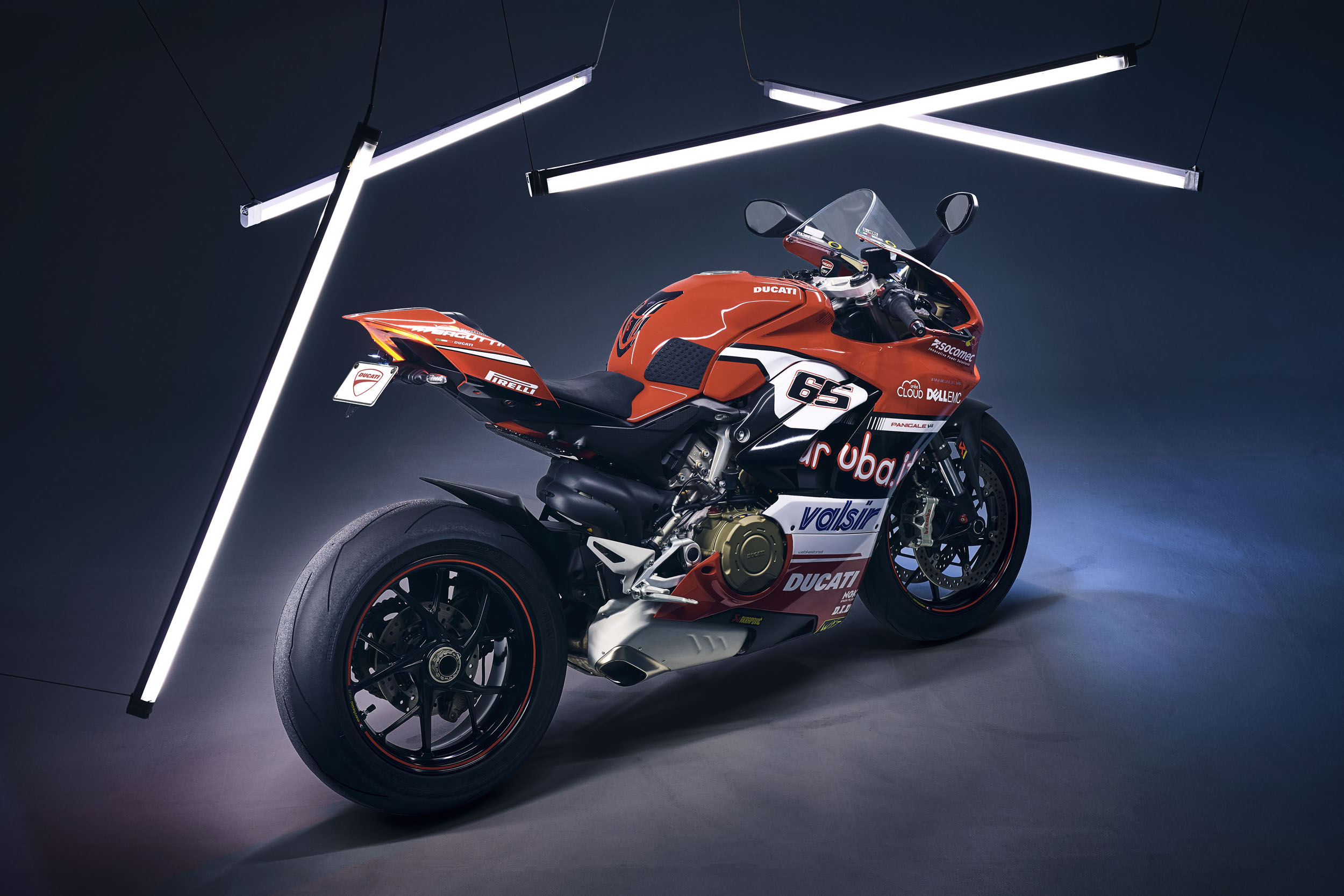 Panigale V4_2_small.jpg