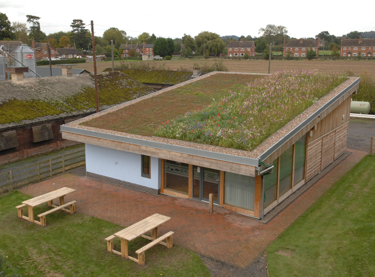 1- 09_32_harper_celt_roof.JPG