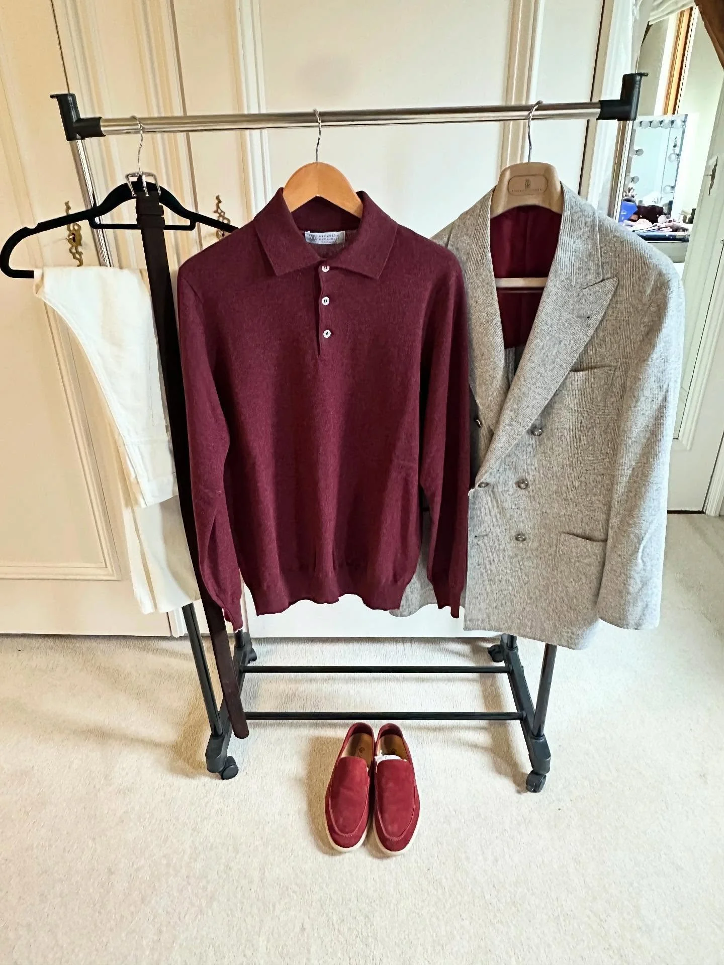 Anyone who know me knows my happy place is styling menswear 🤍 Curating this luxury menswear closet from the ground up with a vision in mind and styling the separates to create elevated everyday looks is the ultimate vibe 🩶 #hautestylist #menswear #