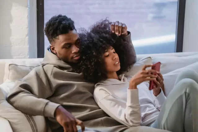 Romantic Relationships in the TikTok and Instagram Era