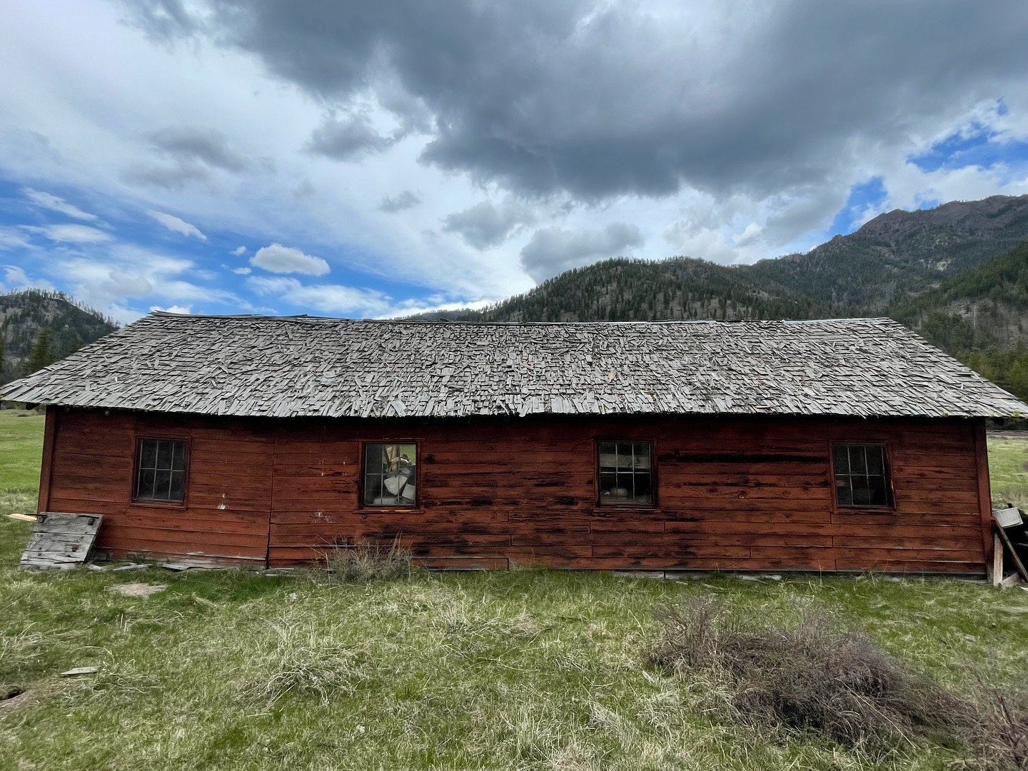💥Cool project alert💥 We’re honestly kind of surprised this one is still open, but it is one of our most challenging projects this summer. Our Big Prairie Chute Loft project still has two spots available for what’s sure to be a unique, u