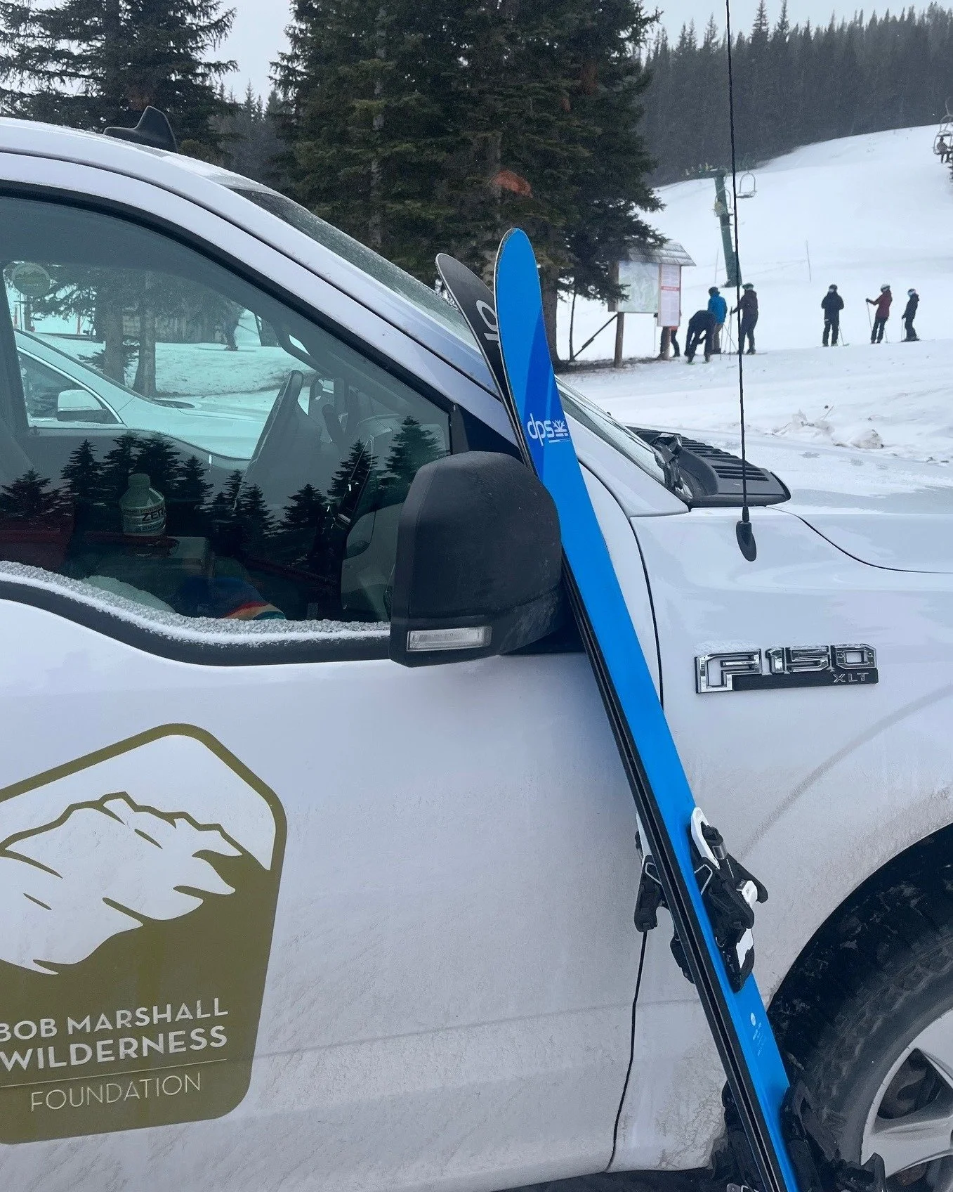 We want to say a belated THANK YOU to everyone who joined us up at @skitetonmt to Ski for the Bob on 1/24! We had a blast connecting with you all in the lodge and on the slopes. And great news, it sounds like this might become an annual thing 🥳

Hug