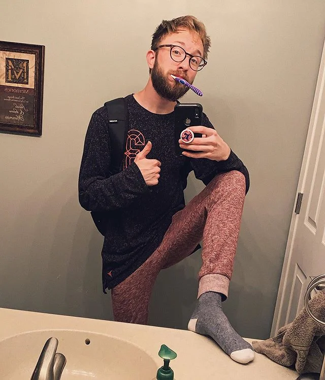 Heading back to Columbus after three months spent in my hometown. It’s been an emotional roller coaster, but I’m looking forward to a much needed change of scenery. Travel socks: engaged! 🧦😤