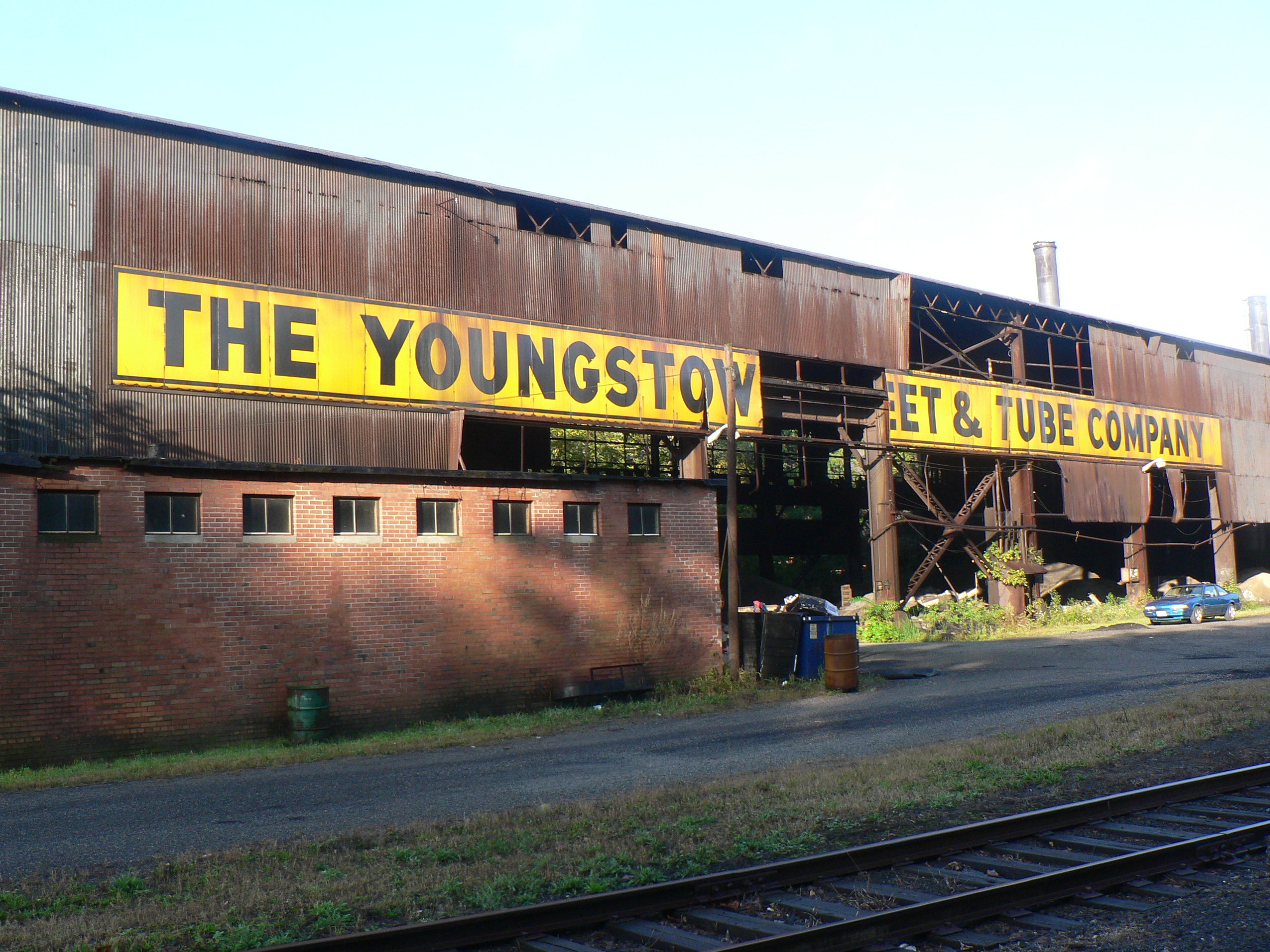  Abandoned facility of defunct Youngstown Sheet and Tube Company.  By  stu_spivack &nbsp; 