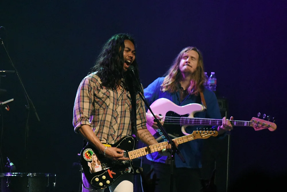 TheTemperTrap17.jpg