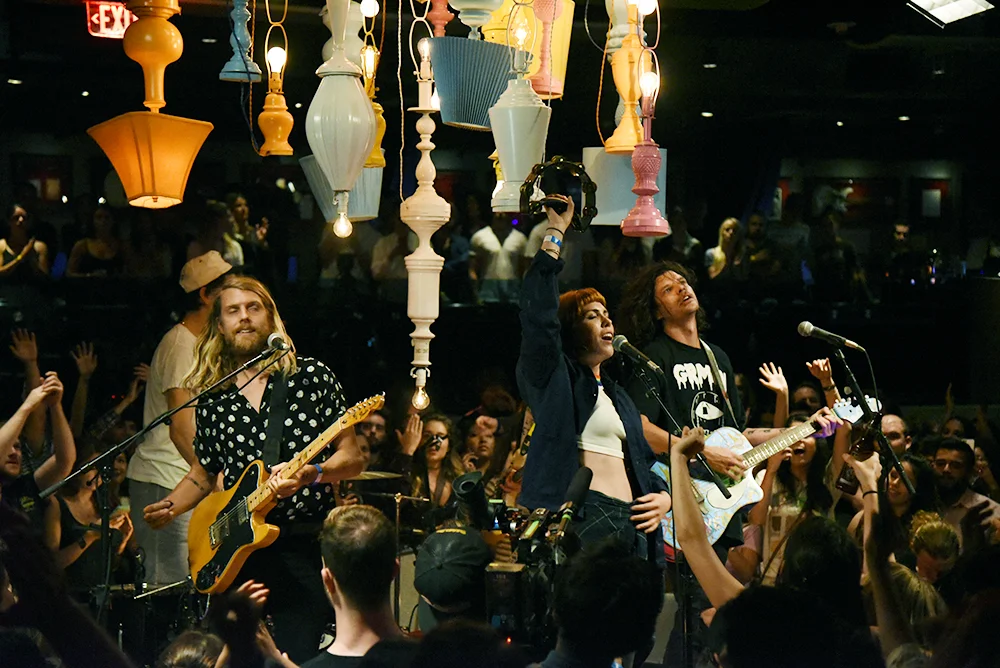 grouplove48.jpg