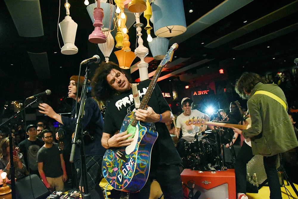 grouplove47.jpg