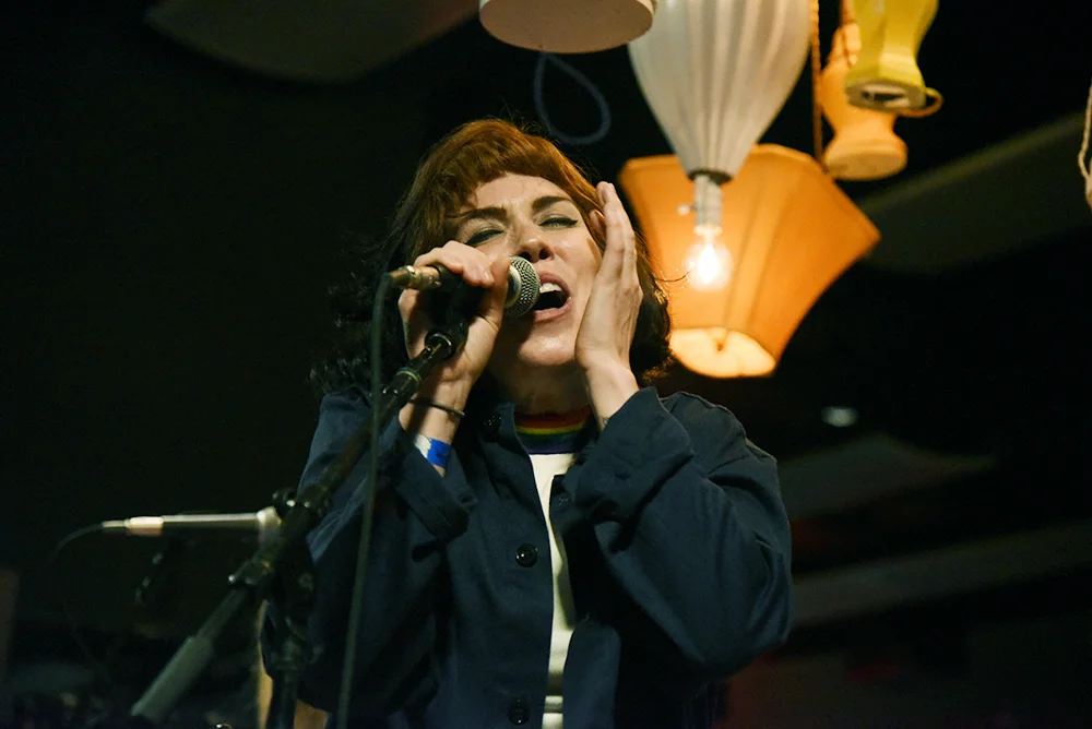 grouplove40.jpg
