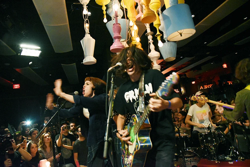 grouplove41.jpg