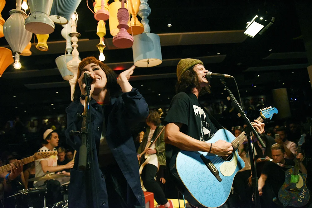 grouplove31.jpg