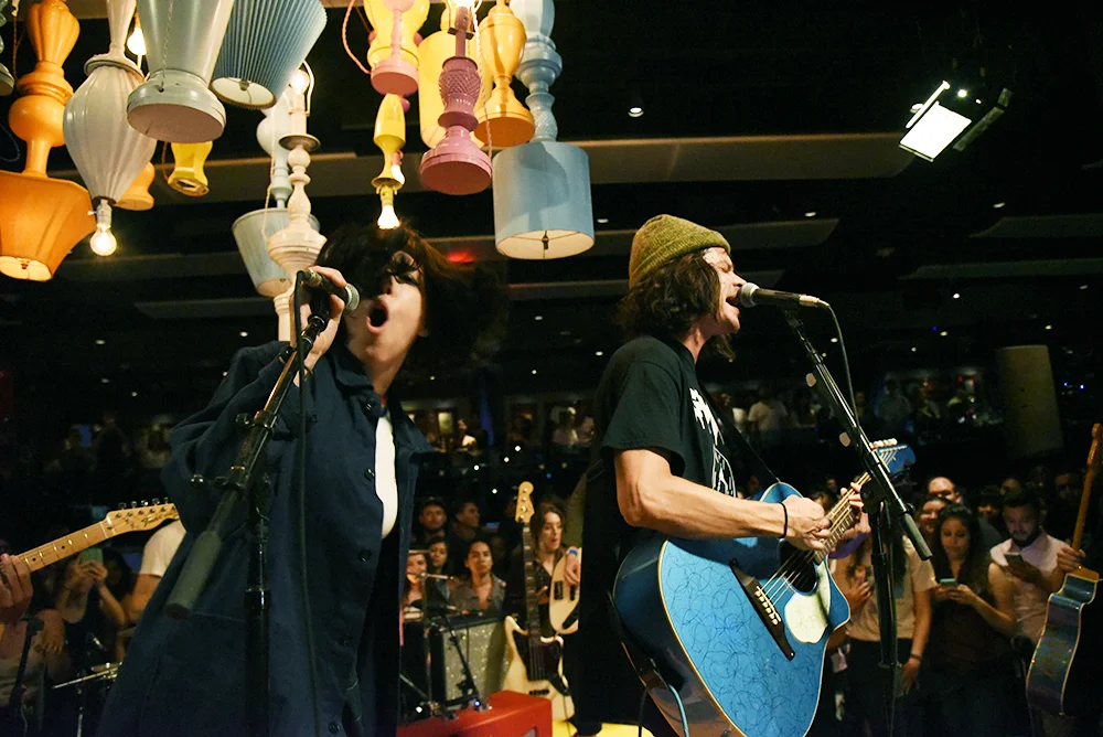 grouplove30.jpg