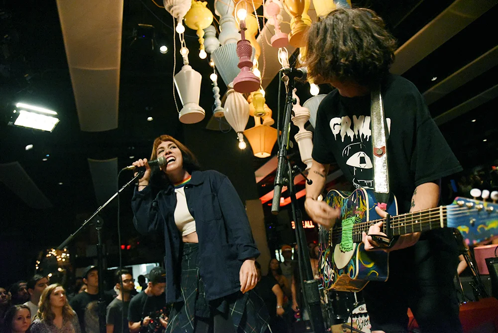 grouplove21.jpg