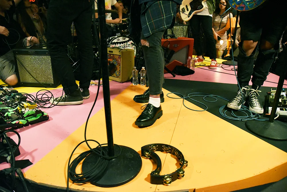 grouplove13.jpg