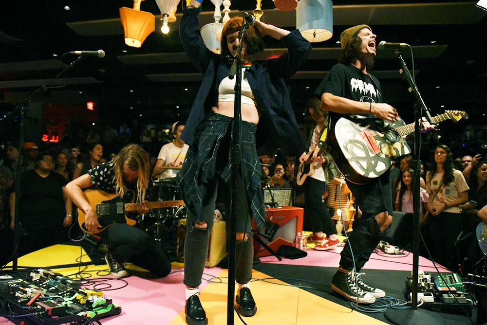 grouplove11.jpg