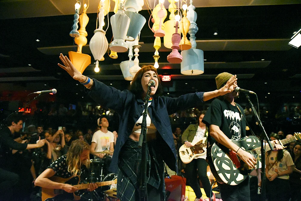 grouplove8.jpg