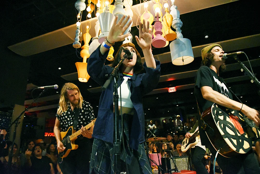 grouplove3.jpg