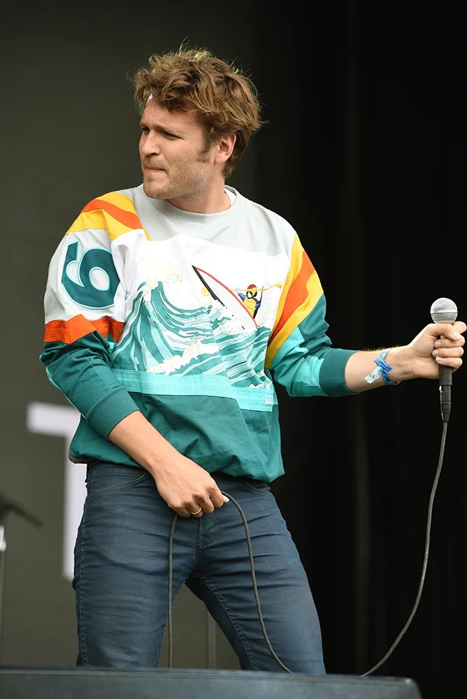 RaRaRiot11.jpg