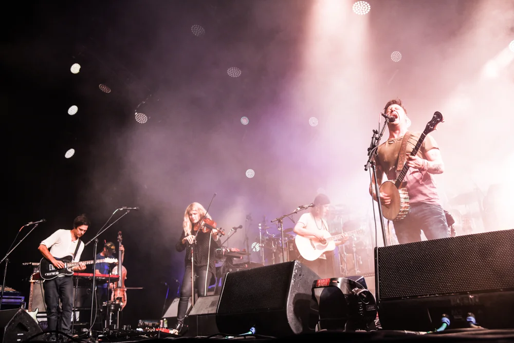 modestmouse11.jpg